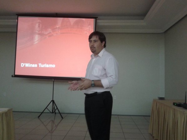 O Diretor Executivo da D'Minas Turismo, Ricardo Campos, representou a agência